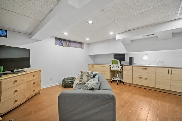 $849,900 | 3122 Sandy Lane, Glenview, IL 60026