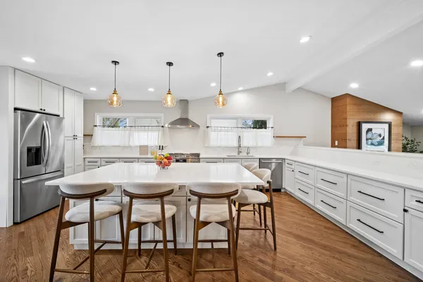 $849,900 | 3122 Sandy Lane, Glenview, IL 60026