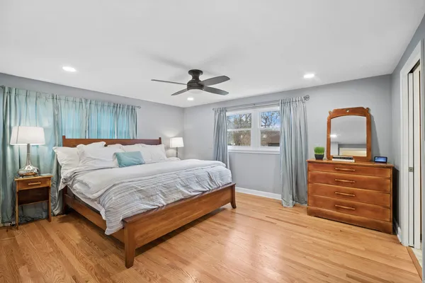 $849,900 | 3122 Sandy Lane, Glenview, IL 60026