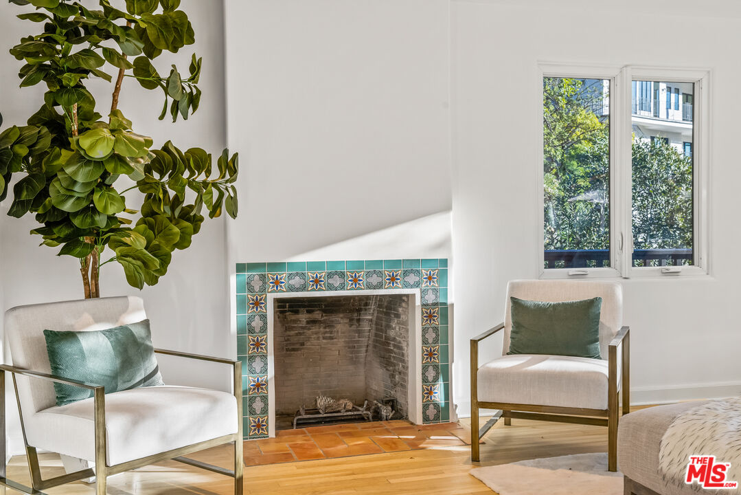 2201 Malaga Road Los Angeles, CA 90068 - Photo 29 of 51 a living room with furniture and a potted plant