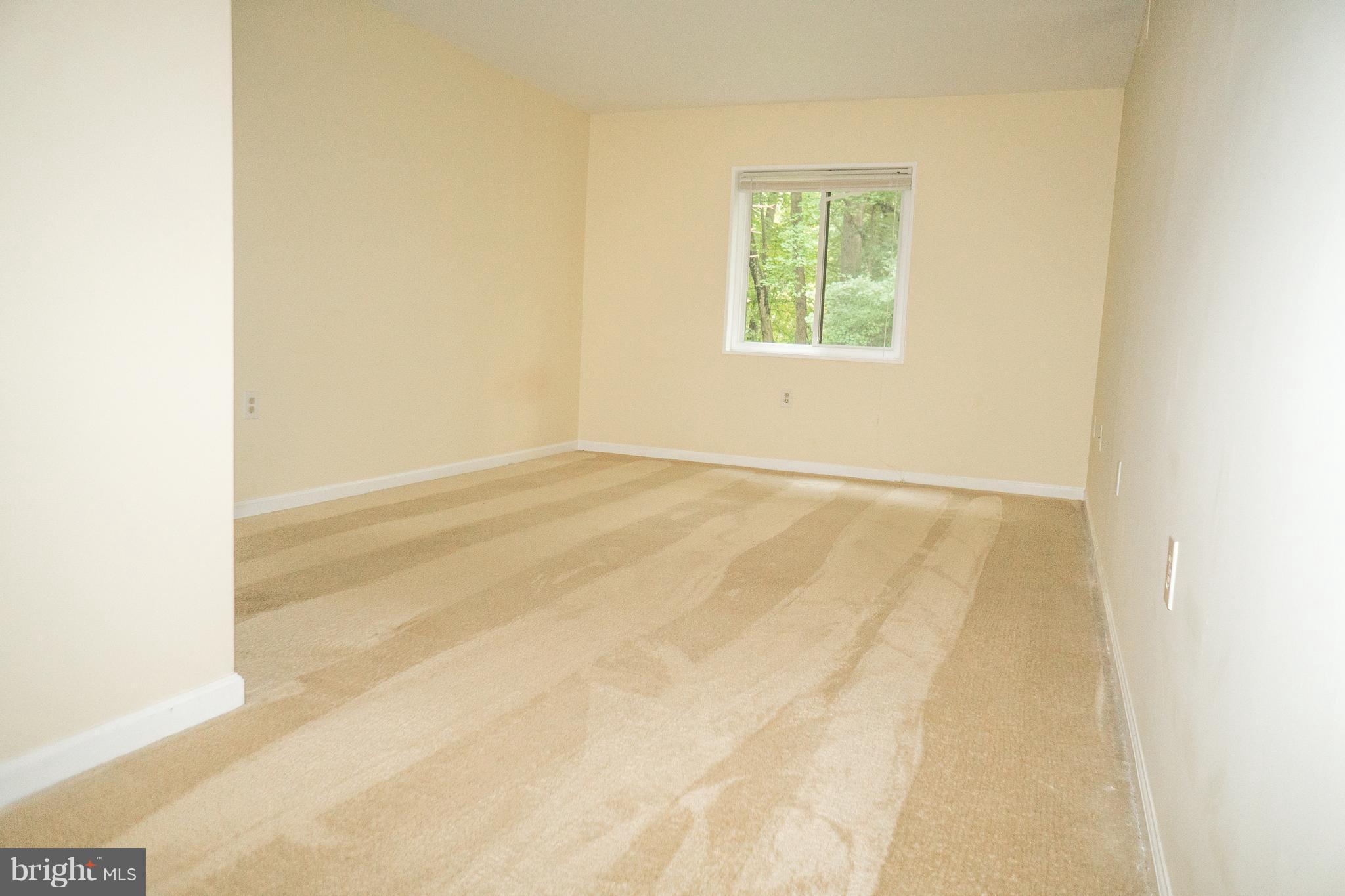 1413 Northgate Square, Unit 1C Reston, VA 20190 - Photo 7 of 16 Large Master Bedroom