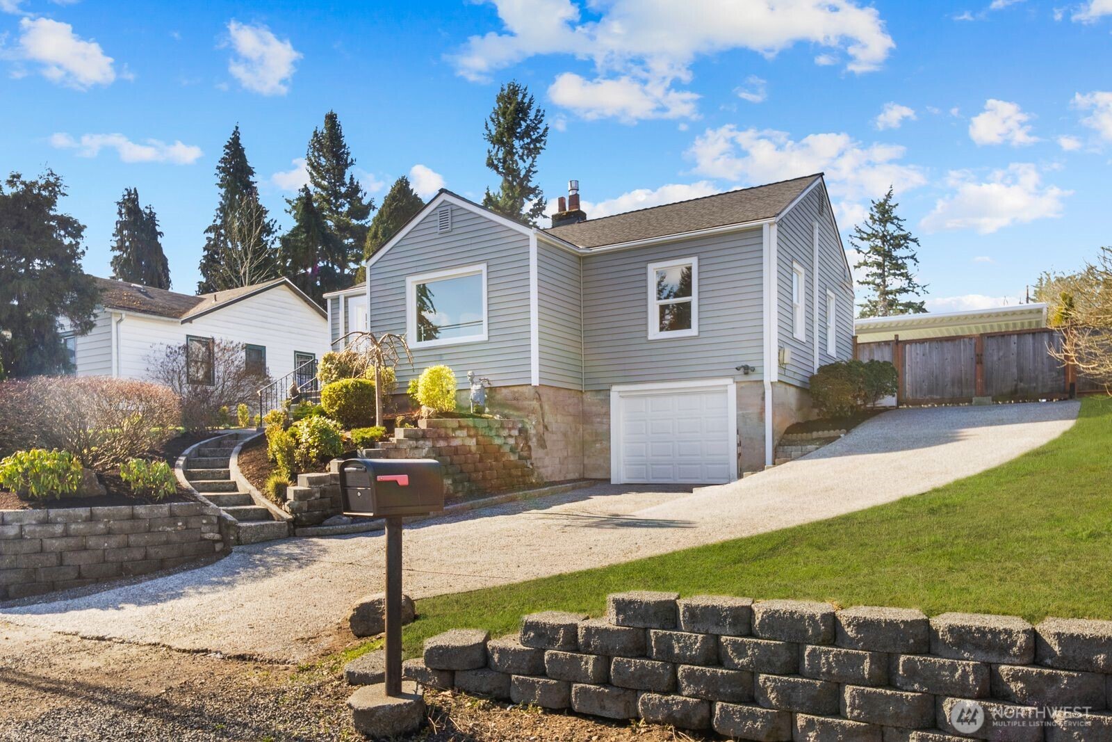 6018 Fleming Street Everett, WA 98203 - Photo 2 of 40