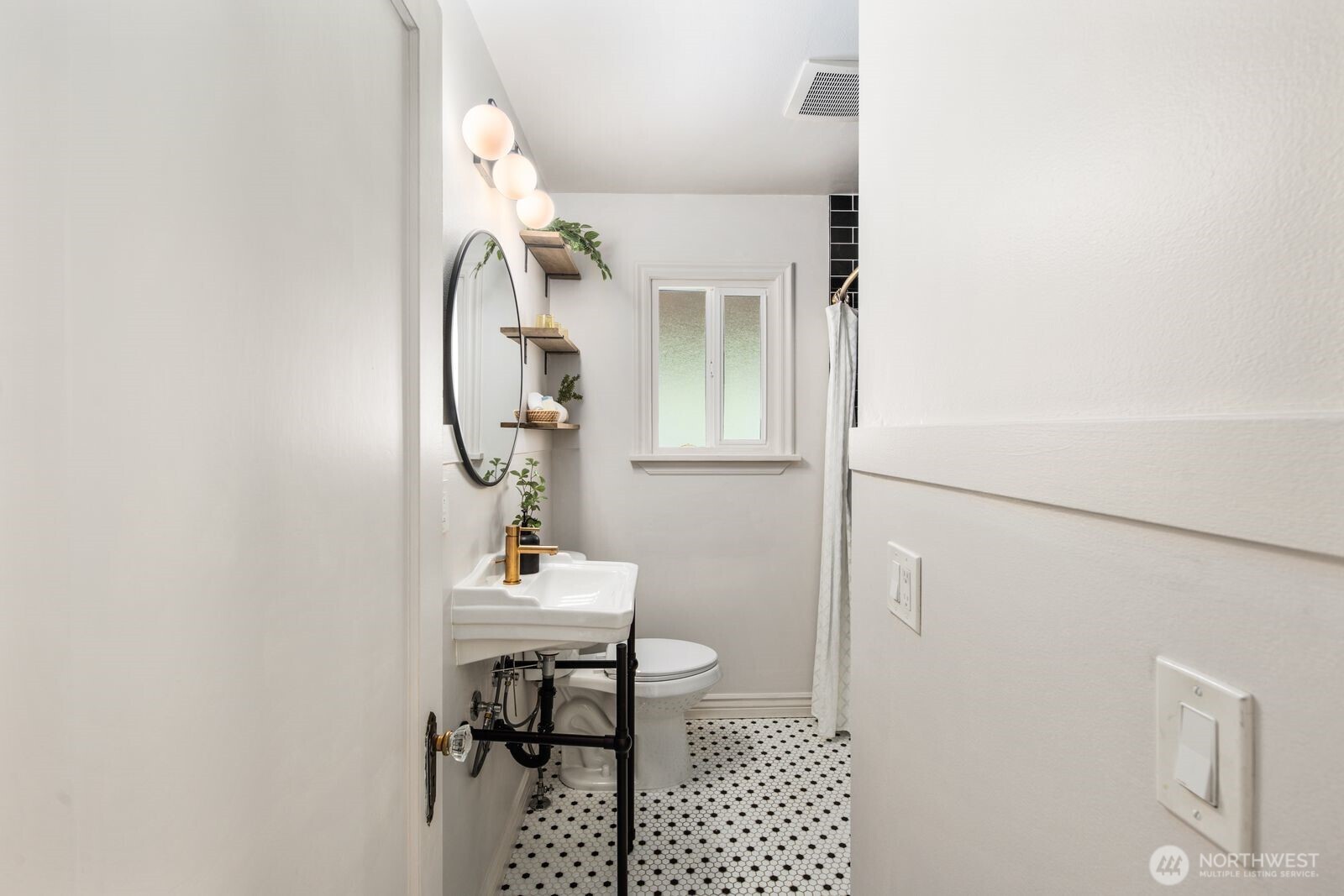 6018 Fleming Street Everett, WA 98203 - Photo 21 of 40