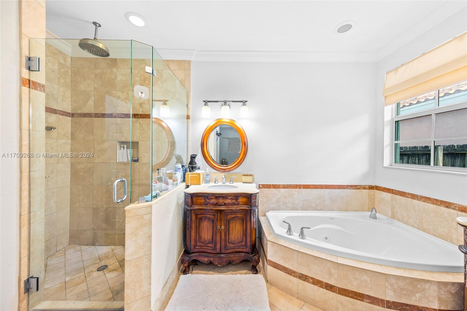 6410 Southwest 33rd Street Miami, FL 33155 - Photo 12 of 28 Gallery Image 12