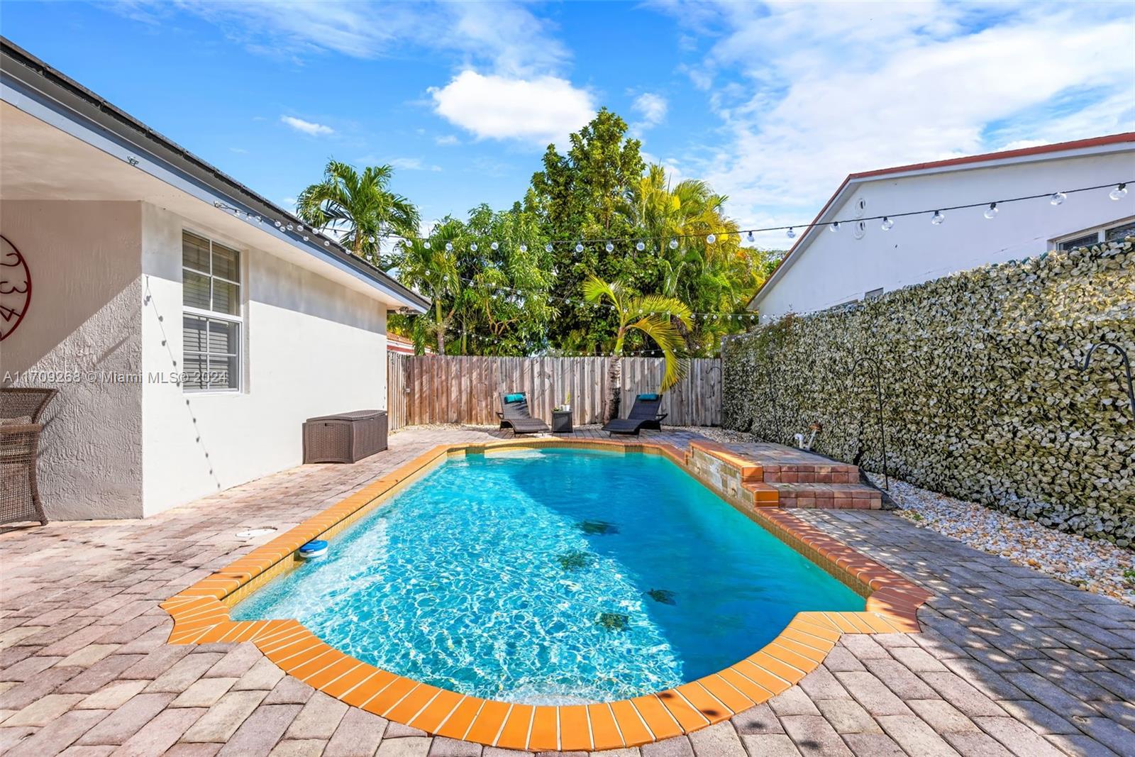 6410 Southwest 33rd Street Miami, FL 33155 - Photo 23 of 28 Gallery Image 23