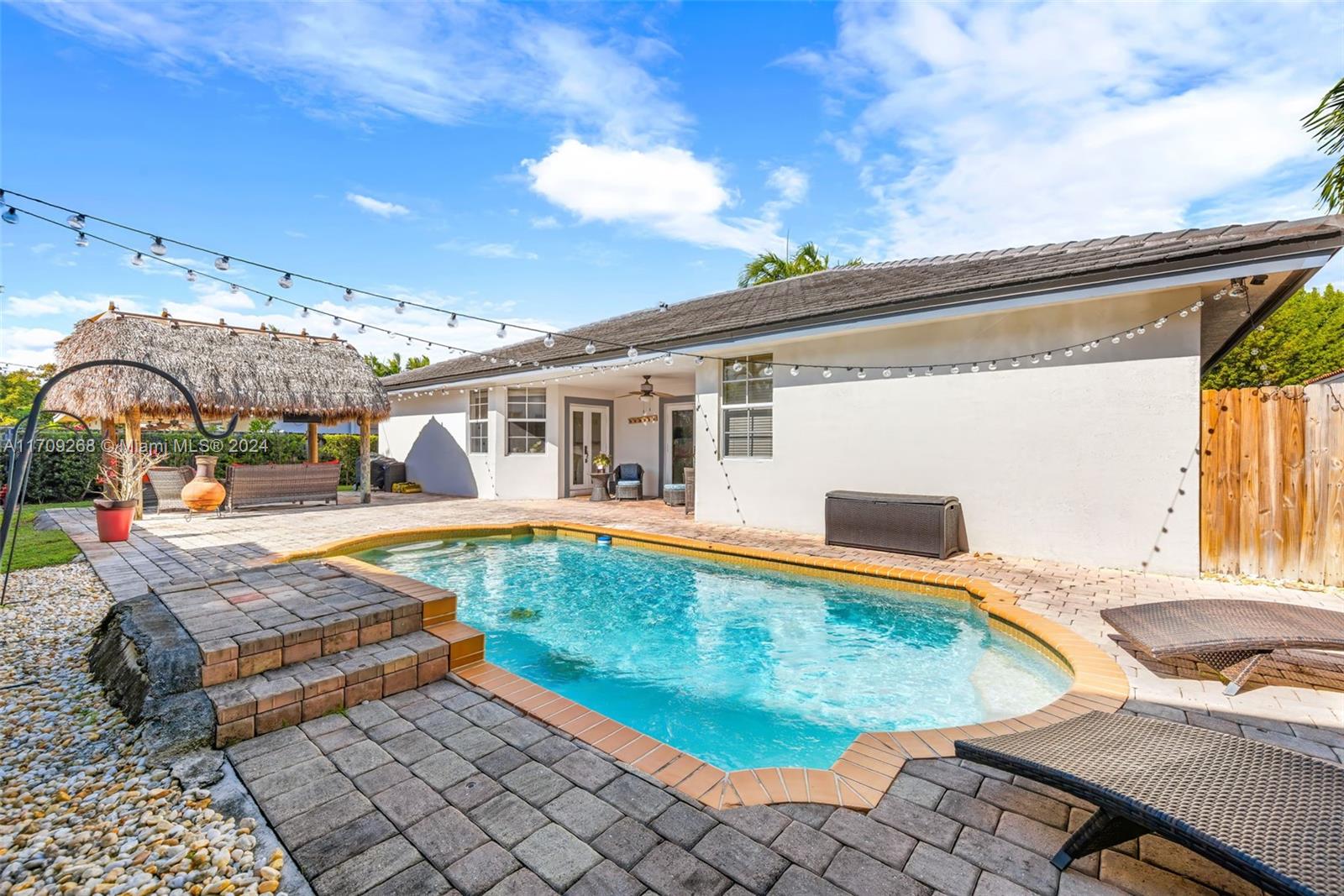 6410 Southwest 33rd Street Miami, FL 33155 - Photo 24 of 28 Gallery Image 24