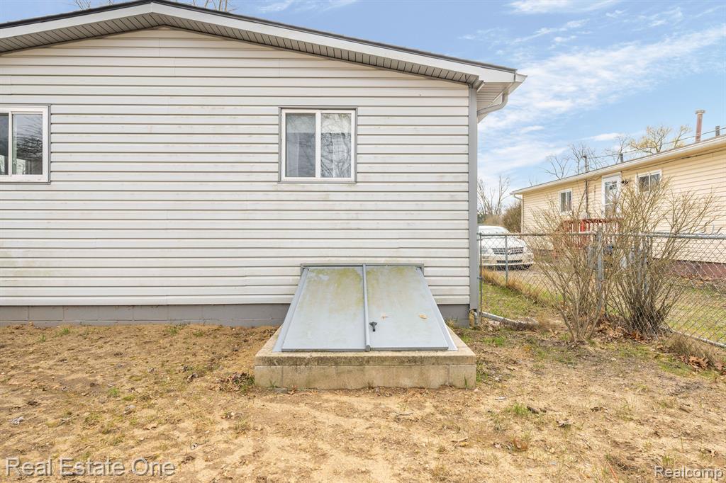542 Snyder Road Highland, MI 48357 - Photo 25 of 27