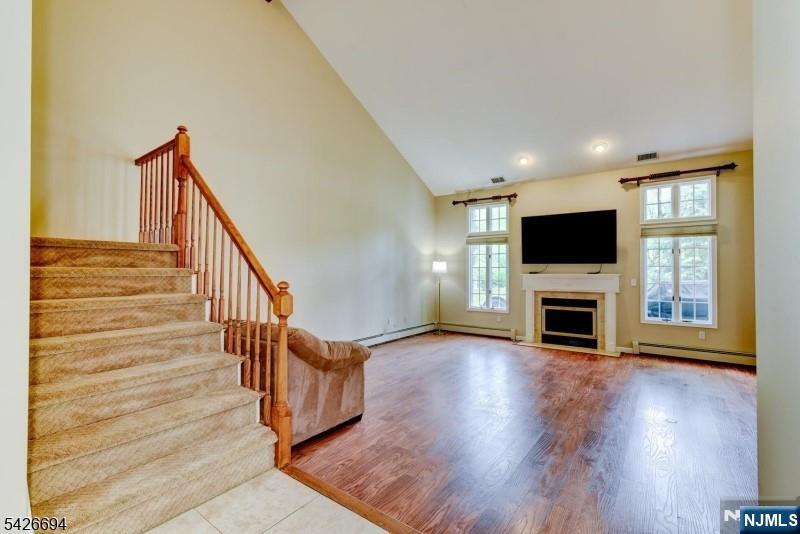 7 Matthew Road, Unit 7 Wayne, NJ 07470 - Photo 3 of 37