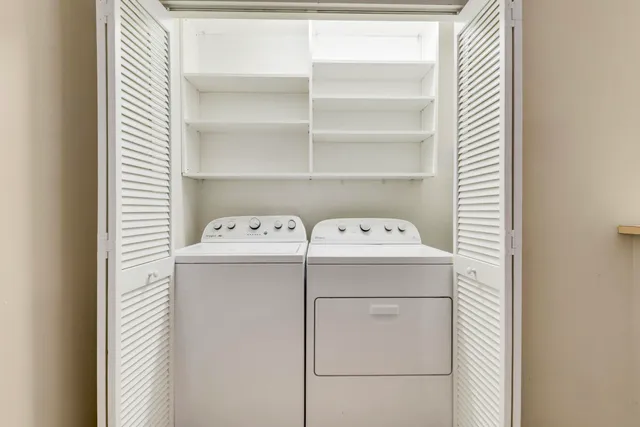 $440,000 | 122 Bay Colony Drive North, Juno Beach, FL 33408