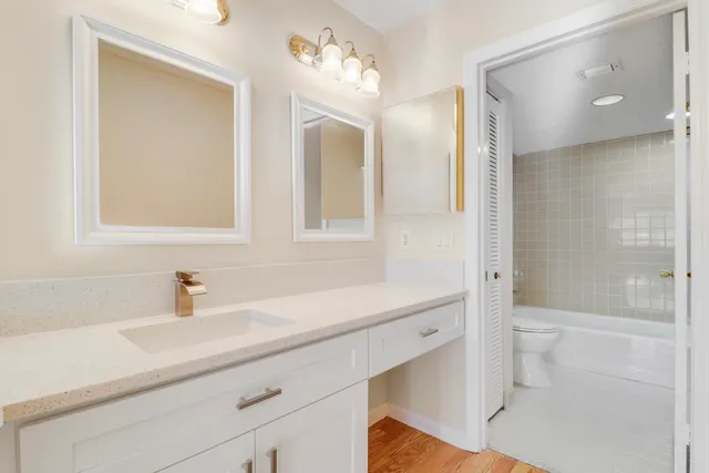 $440,000 | 122 Bay Colony Drive North, Juno Beach, FL 33408