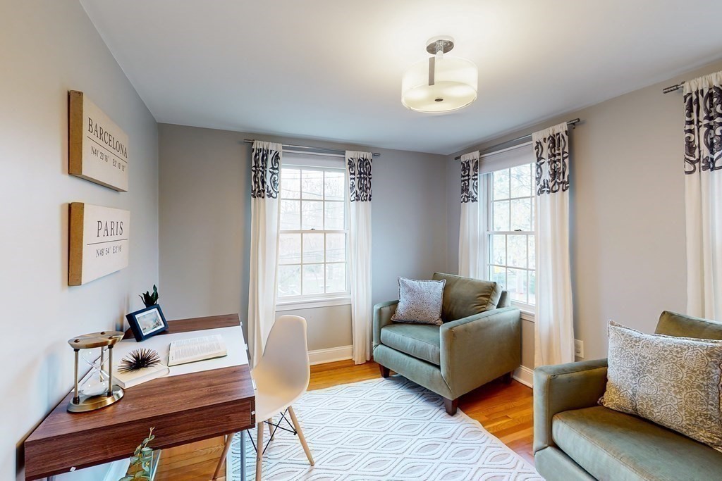 343 South Street Reading, MA 01867 - Photo 12 of 36