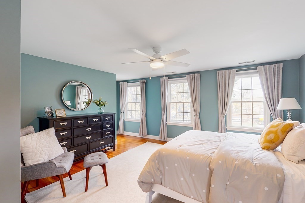 343 South Street Reading, MA 01867 - Photo 16 of 36