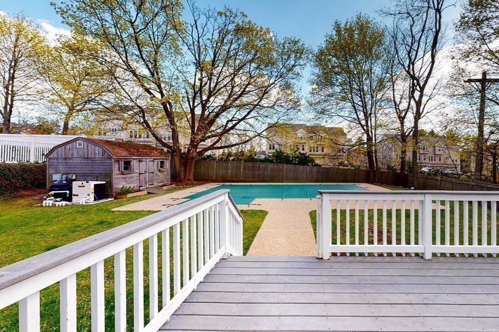 343 South Street Reading, MA 01867 - Photo 32 of 36