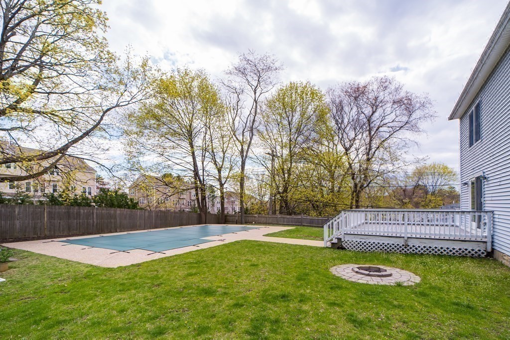 343 South Street Reading, MA 01867 - Photo 33 of 36