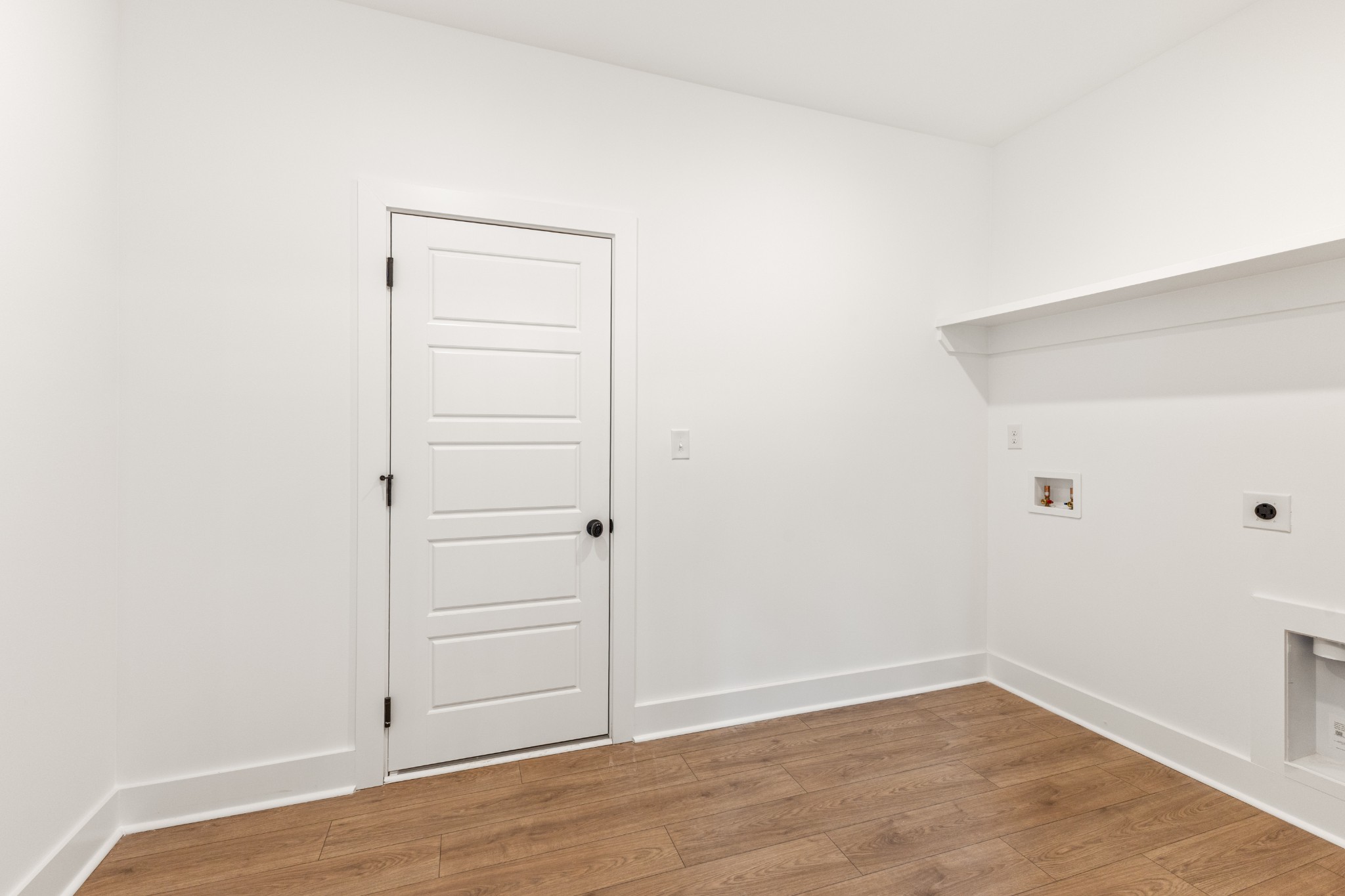 1013 Walnut Grove Road Dickson, TN 37055 - Photo 28 of 38 a view of an empty room