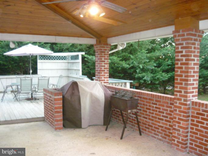 11830 Clearview Road Hagerstown, MD 21742 - Photo 8 of 23 Exterior (General)