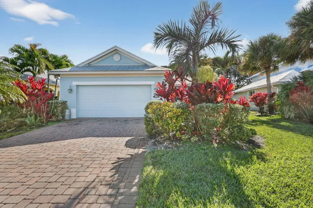 $439,000 | 447 11th Square Southwest, Vero Beach, FL 32962