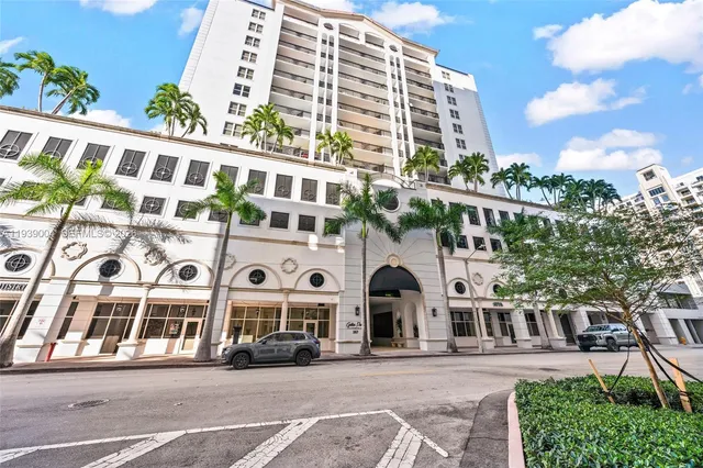 $565,000 | 357 Almeria Avenue, Unit 1106, Coral Gables, FL 33134