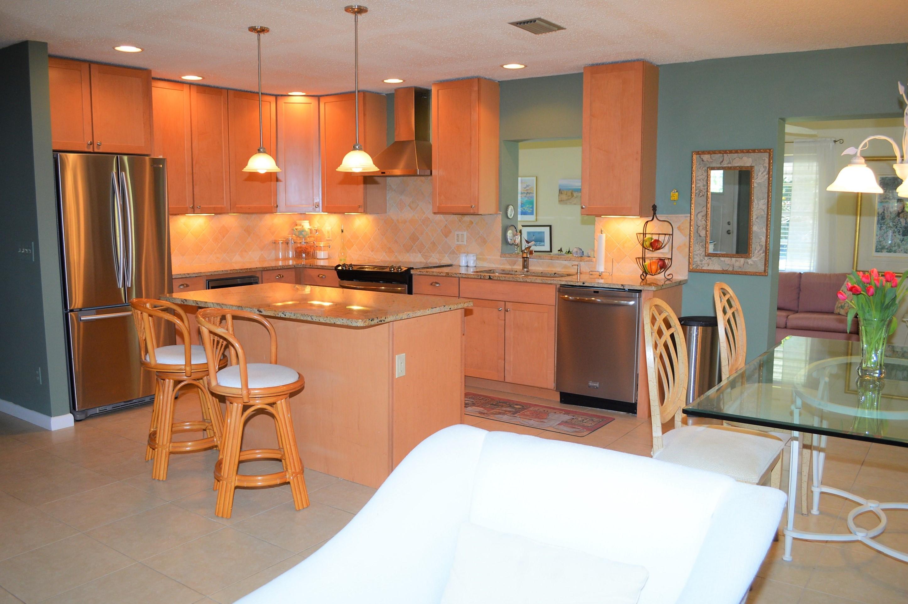1430 Southeast Pitcher Road Port St. Lucie, FL 34952 - Photo 5 of 25 DSC_1253