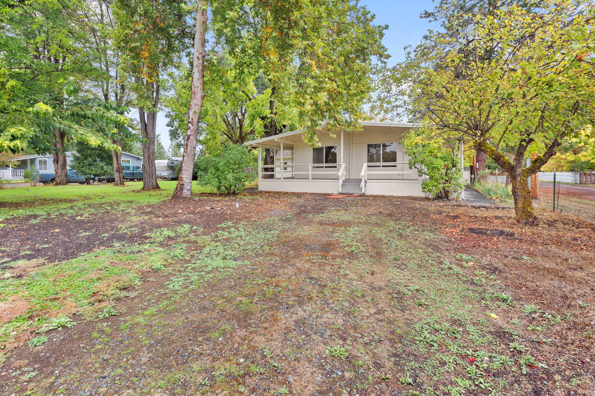 335 Tavis Drive Merlin, OR 97532 - Photo 6 of 25