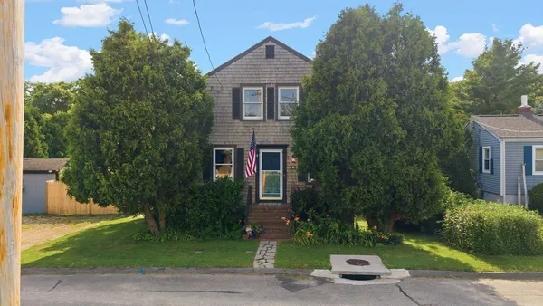 $579,900 | 20 Kane Street, Fairhaven, MA 02719