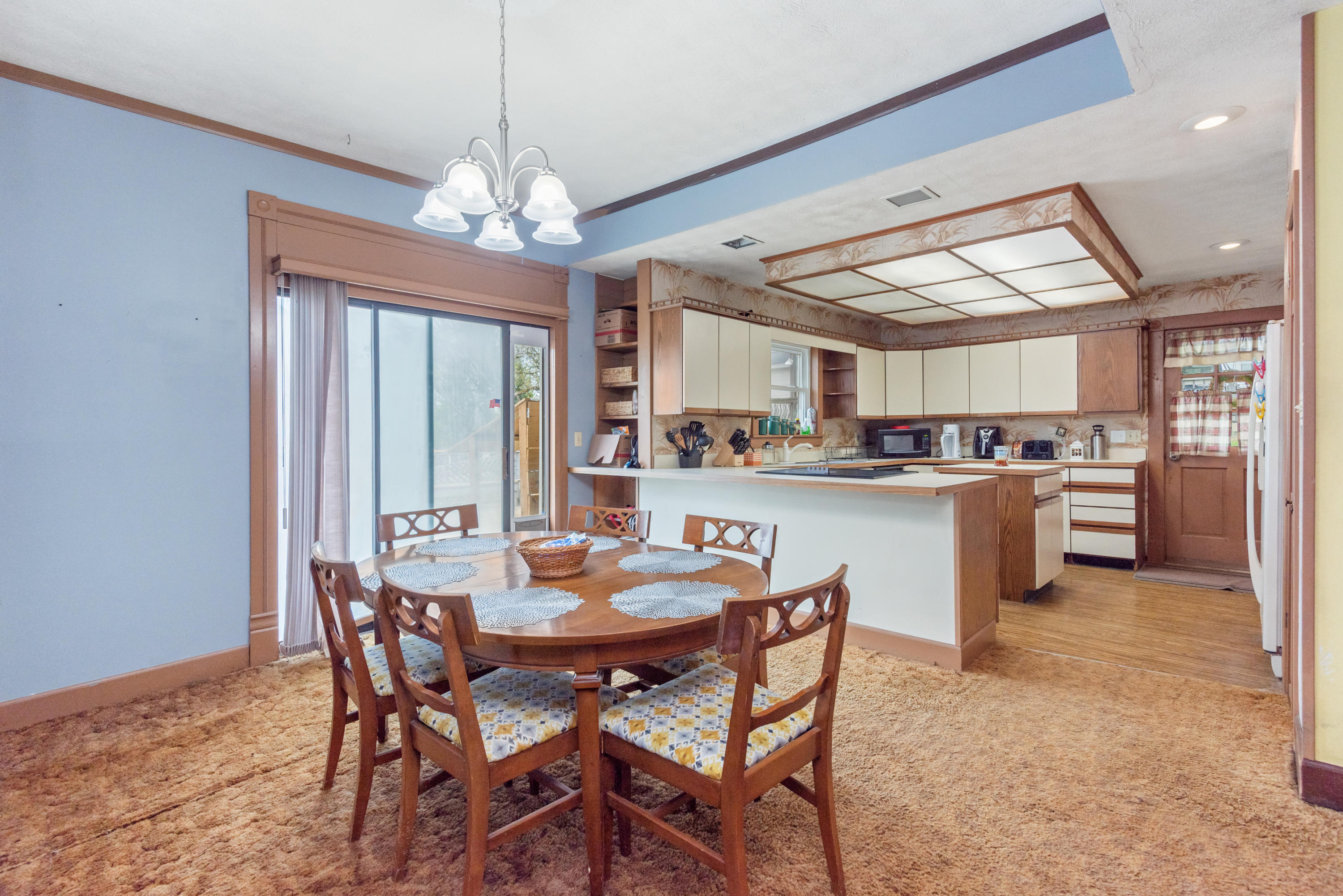 644 Park Road Sevierville, TN 37862 - Photo 22 of 33 Dining Room/Kitchen Combo