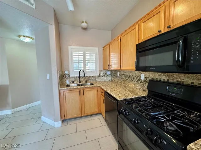 $1,550 | 1050 East Cactus Avenue, Unit 1132, Las Vegas, NV 89183