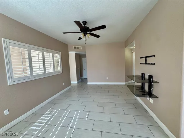 $1,550 | 1050 East Cactus Avenue, Unit 1132, Las Vegas, NV 89183