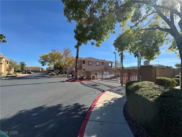 $1,550 | 1050 East Cactus Avenue, Unit 1132, Las Vegas, NV 89183