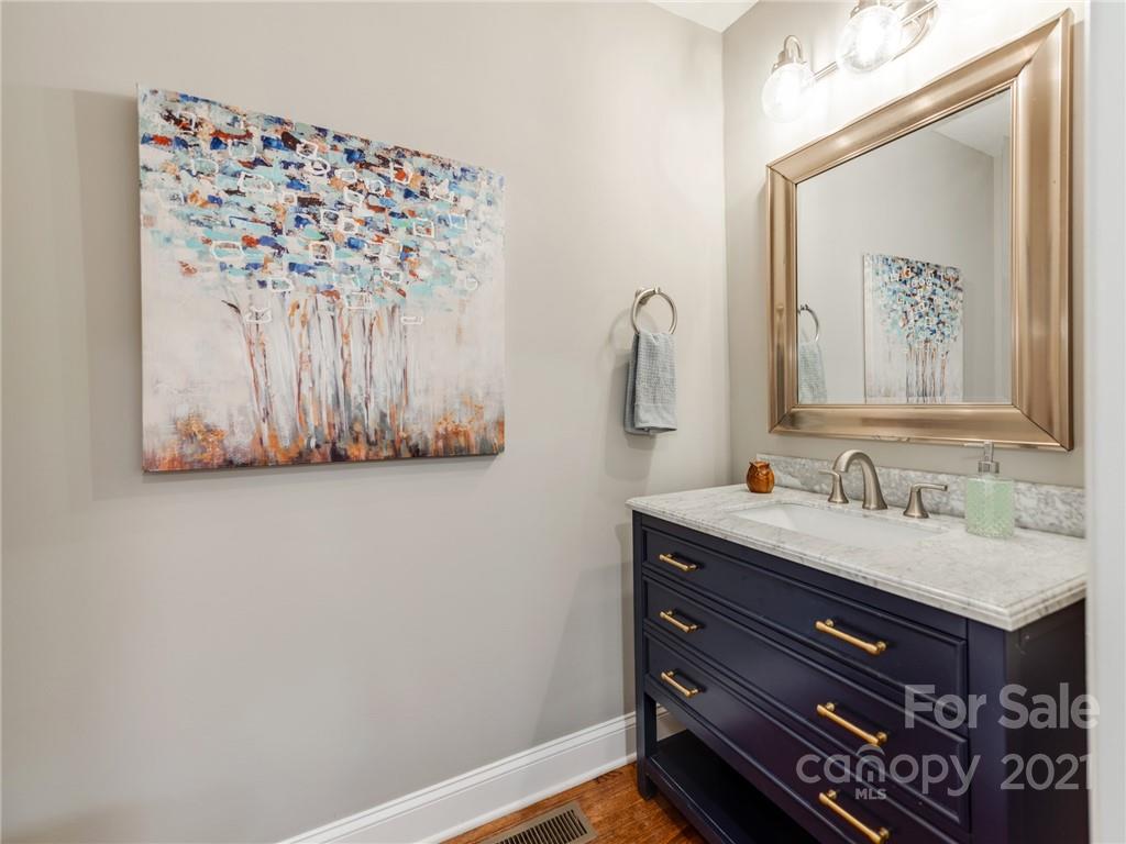 1271 Piccadilly Drive Charlotte, NC 28211 - Photo 19 of 34