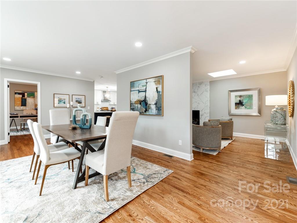 1271 Piccadilly Drive Charlotte, NC 28211 - Photo 2 of 34