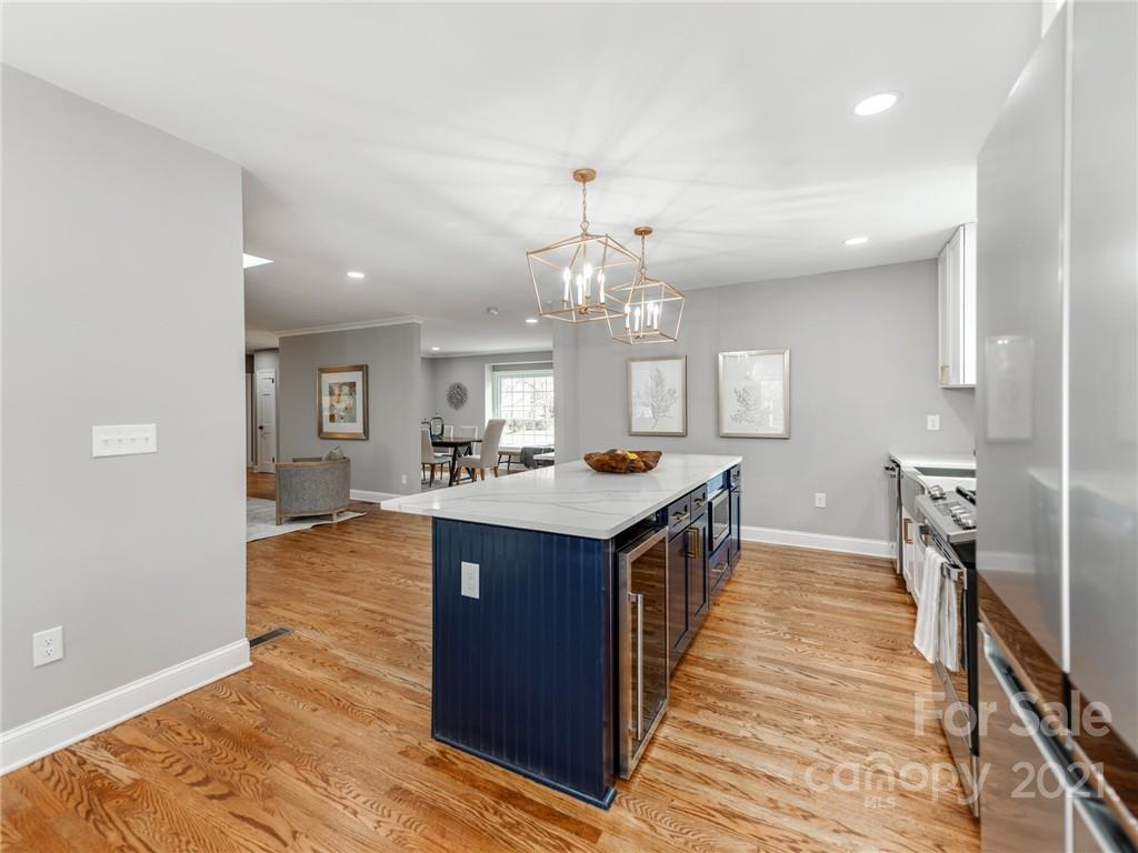 1271 Piccadilly Drive Charlotte, NC 28211 - Photo 7 of 34