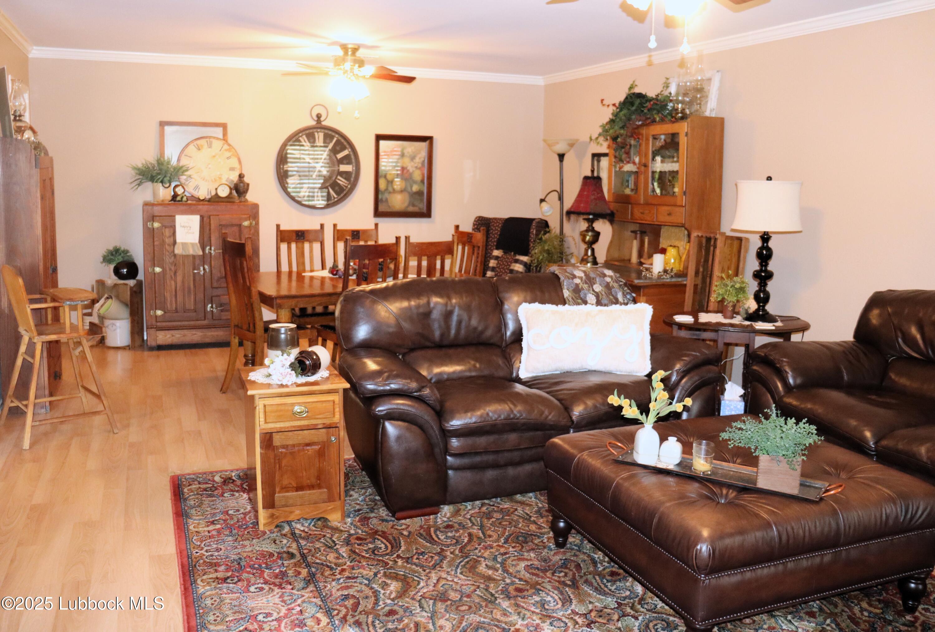 3014 Edgemere Drive, Unit 3 Plainview, TX 79072 - Photo 4 of 27 LivingDining Room