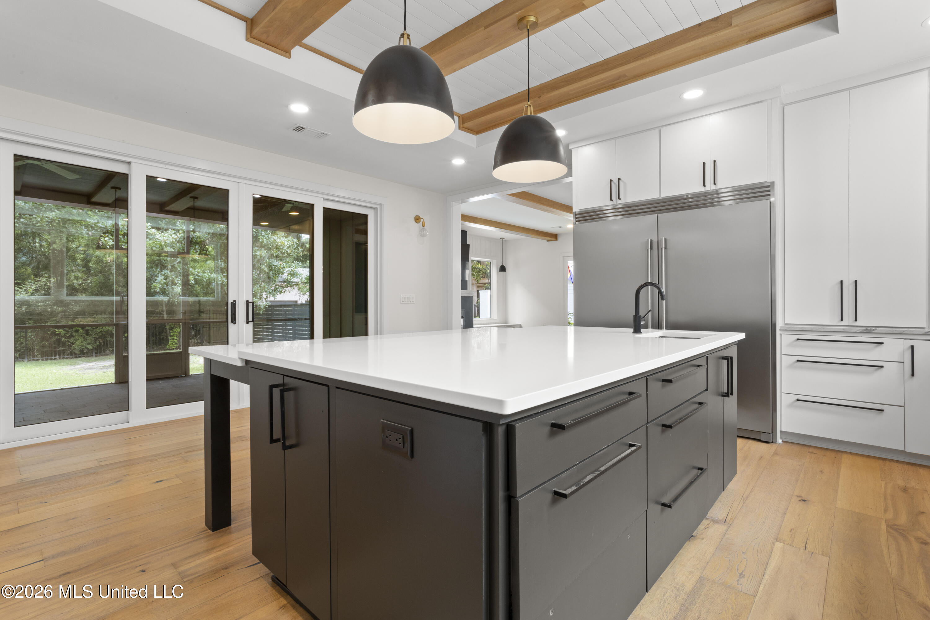 305 Beach Hill Road Ocean Springs, MS 39564 - Photo 18 of 63 00028