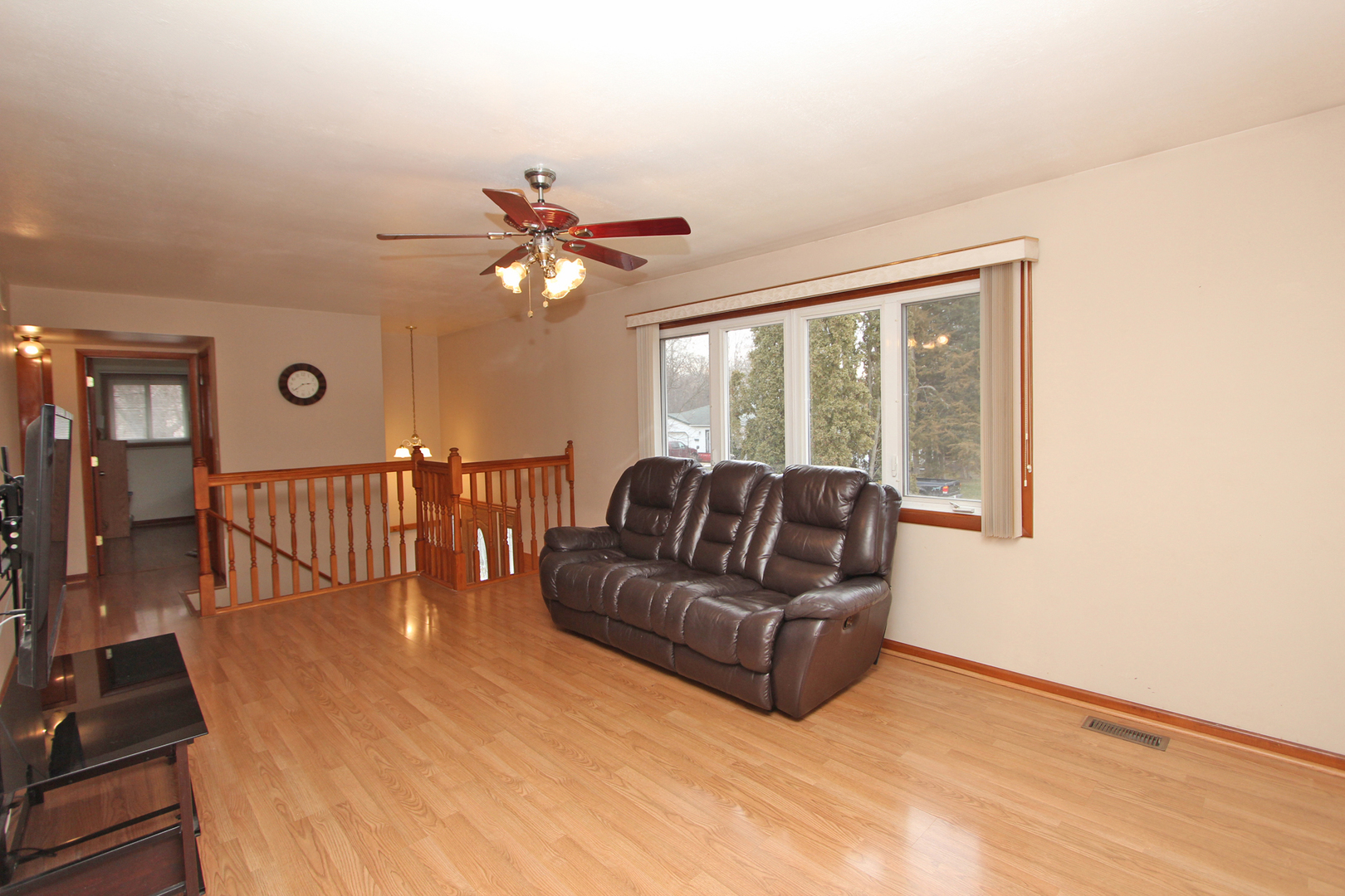 2 Butterfield Road Lake Zurich, IL 60047 - Photo 5 of 43 Gallery Image 5