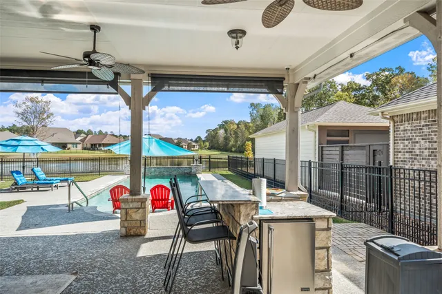 $529,700 | 5634 Fountain Villas Way, Conroe, TX 77304