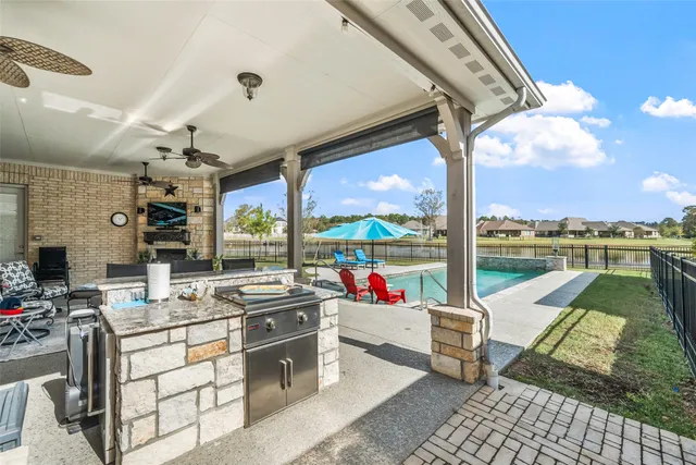 $529,700 | 5634 Fountain Villas Way, Conroe, TX 77304