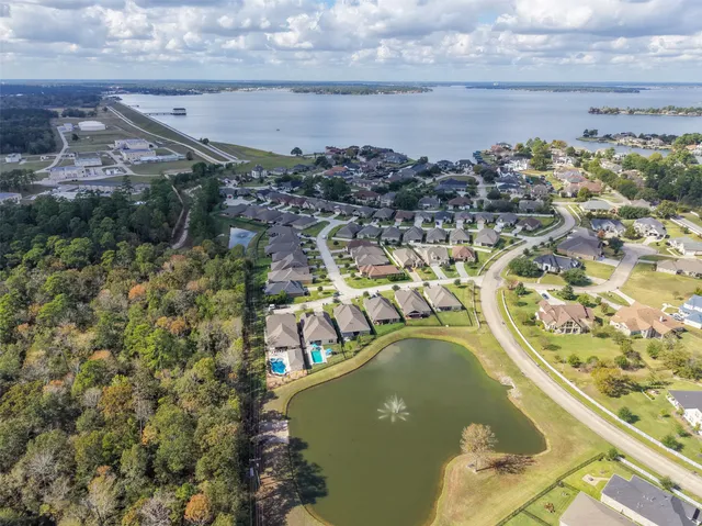 $529,700 | 5634 Fountain Villas Way, Conroe, TX 77304