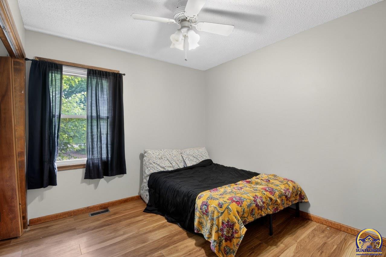 2921 Southwest Lincolnshire Road Topeka, KS 66614 - Photo 23 of 30