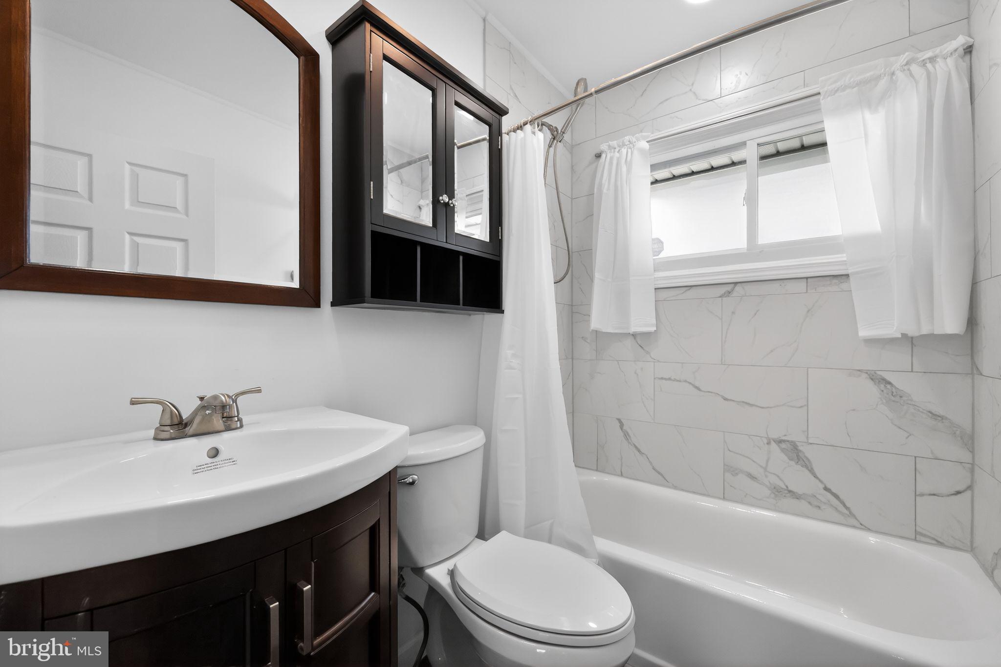 28 Jump Hill Road Levittown, PA 19056 - Photo 22 of 30 2nd Floor Bathroom