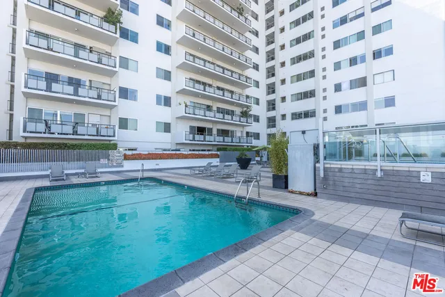 $1,199,000 | 1155 North La Cienega Boulevard, Unit 814, West Hollywood, CA 90069