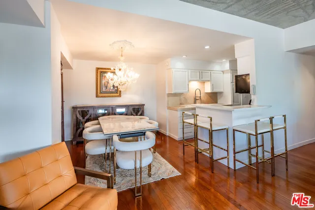 $1,199,000 | 1155 North La Cienega Boulevard, Unit 814, West Hollywood, CA 90069