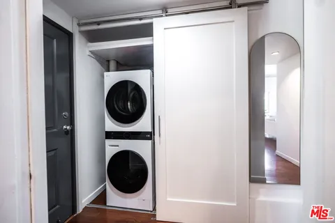 $1,199,000 | 1155 North La Cienega Boulevard, Unit 814, West Hollywood, CA 90069