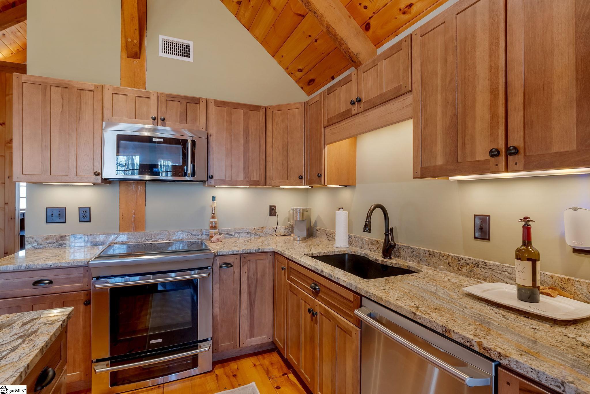 201 Plumley Summit Road Landrum, SC 29356 - Photo 14 of 34