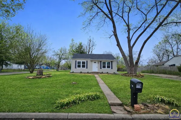 $109,500 | 3449 Southeast Ohio Avenue, Topeka, KS 66605