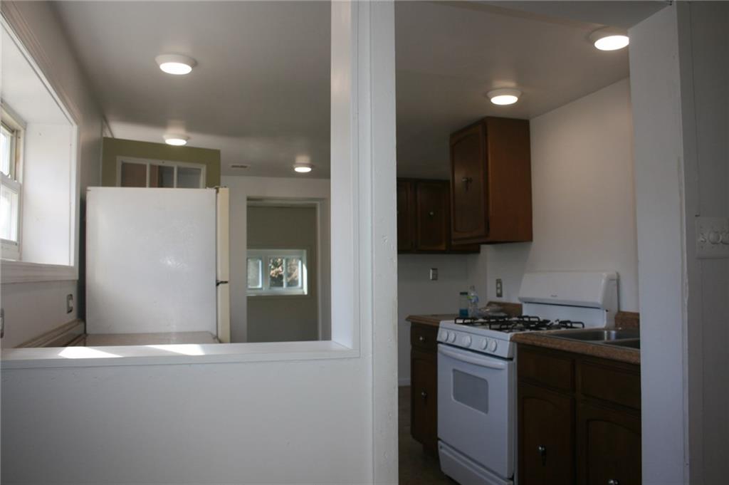 1353 Lardintown Road Tarentum, PA 15084 - Photo 3 of 16