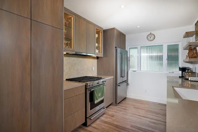 a view of a livingroom with furniture window and outside view