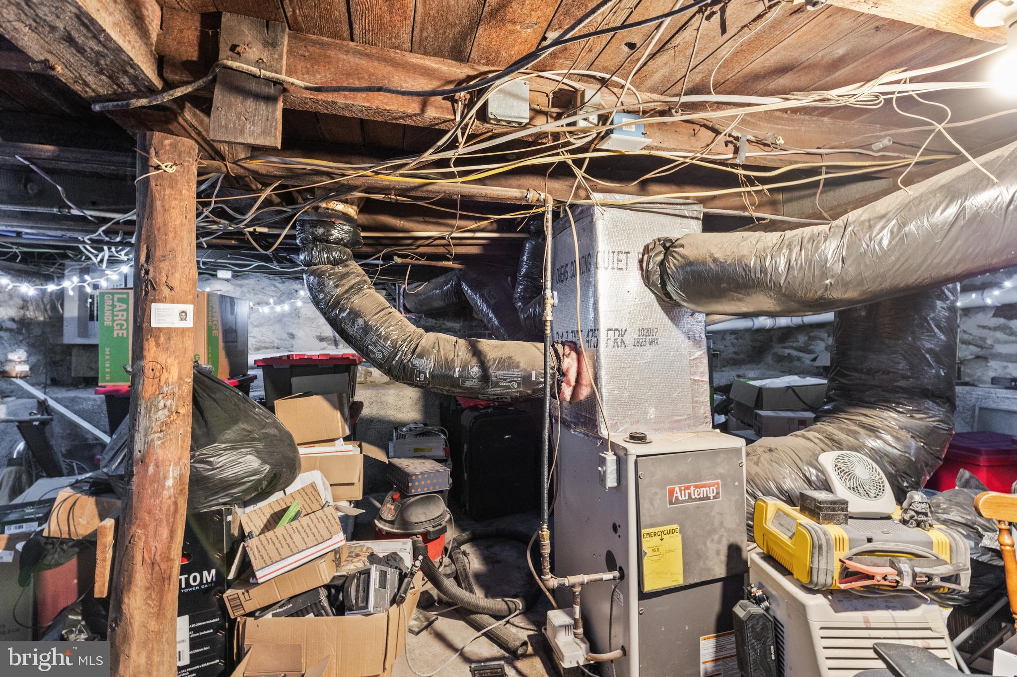 402 Broadway Hanover, PA 17331 - Photo 19 of 36