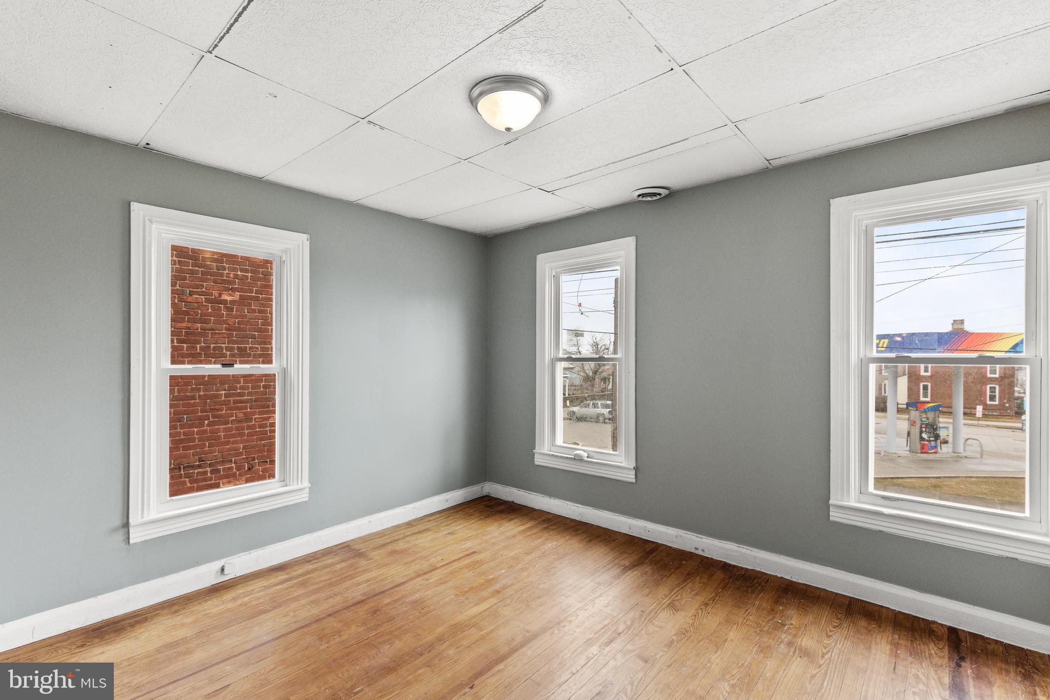 402 Broadway Hanover, PA 17331 - Photo 24 of 36