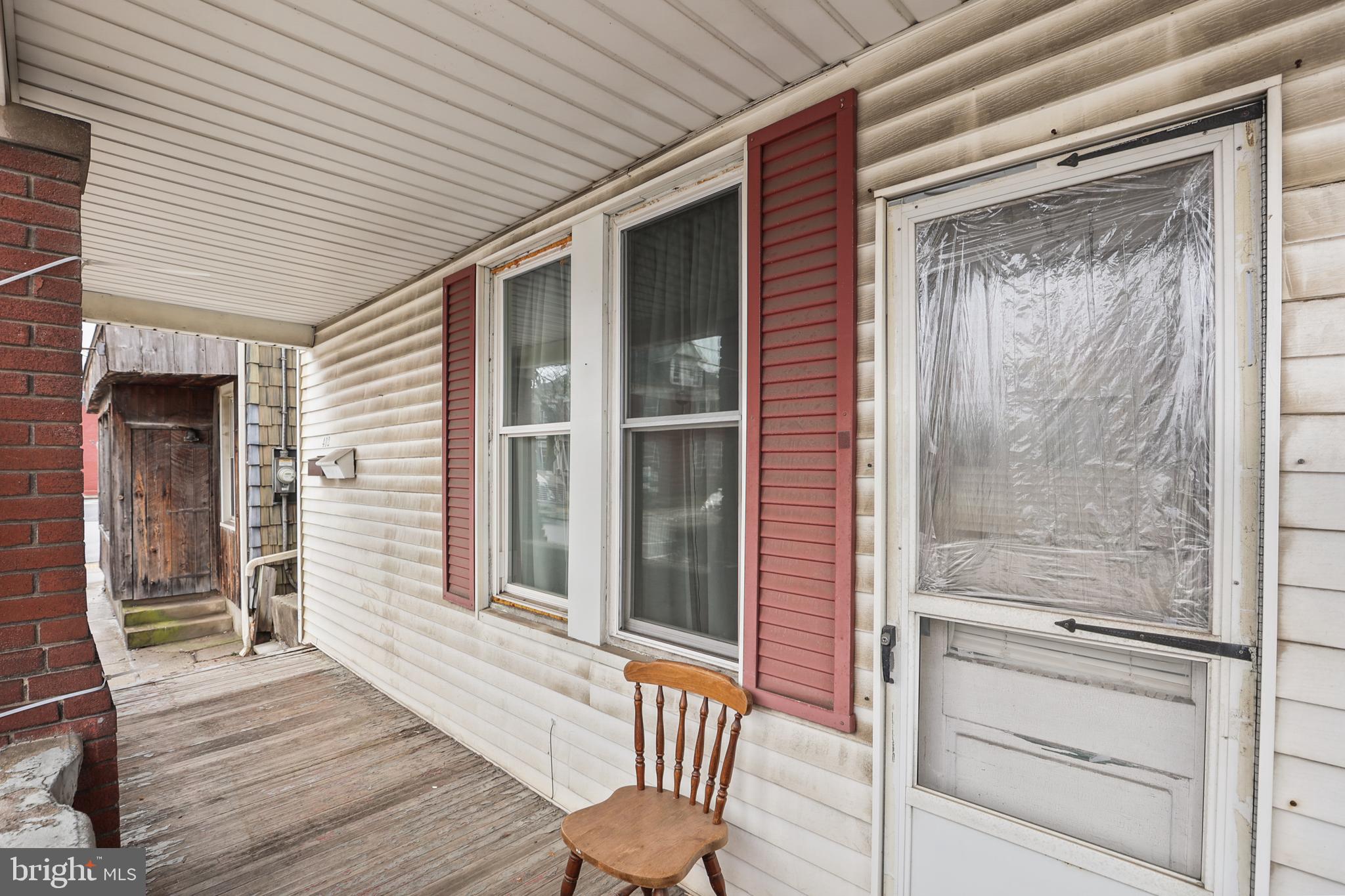 402 Broadway Hanover, PA 17331 - Photo 3 of 36